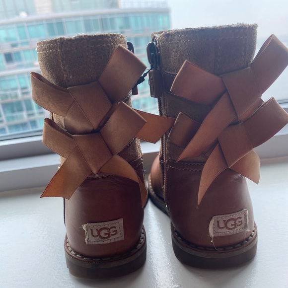 Lightly wear still have plenty of wear left - Picture 2 of 5